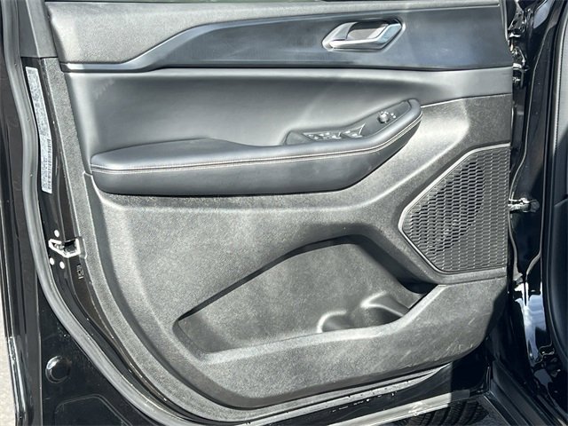 Certified 2024 Jeep Grand Cherokee L Laredo image 16