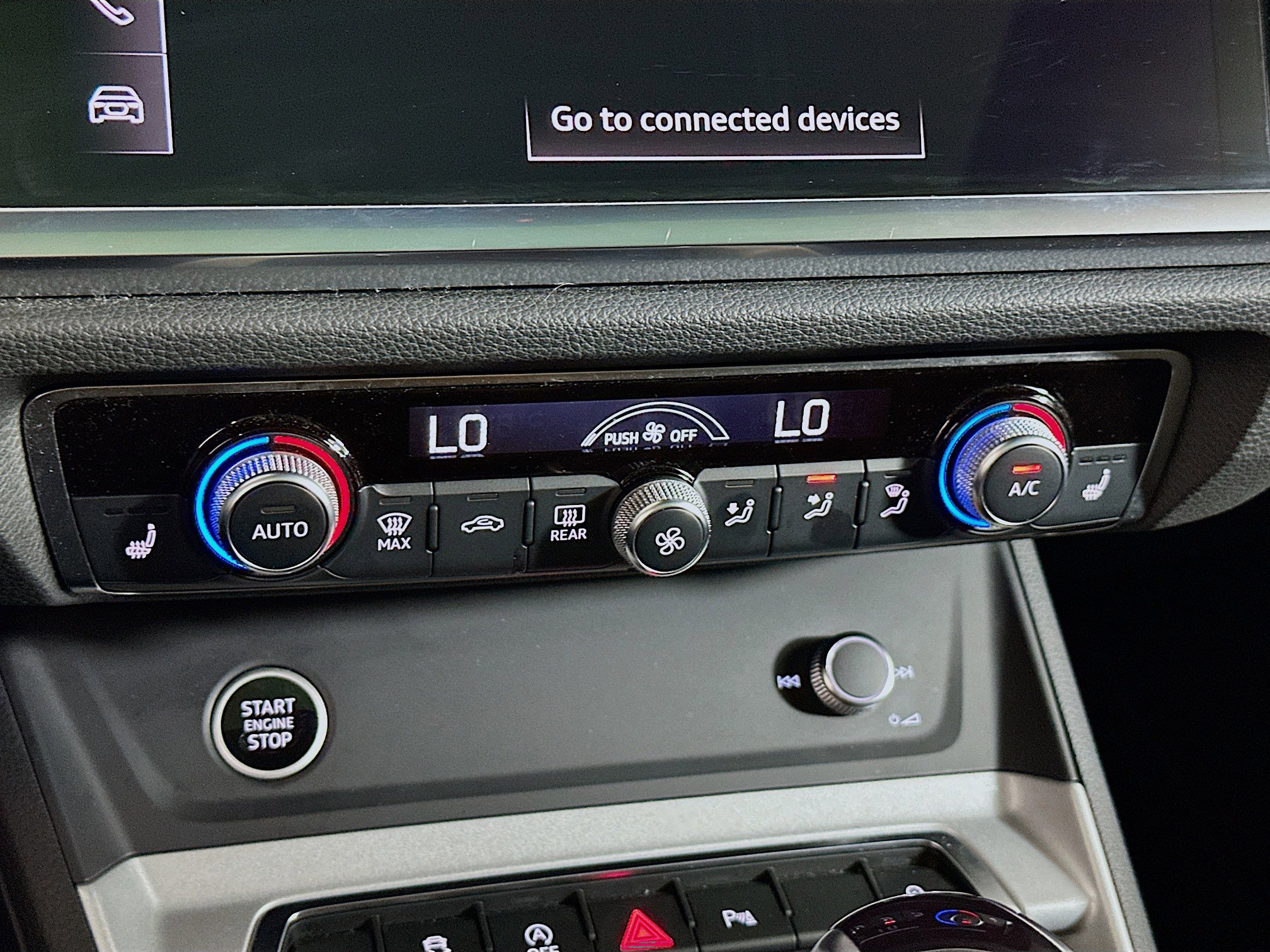 Used 2024 Audi Q3 2.0T Premium image 23