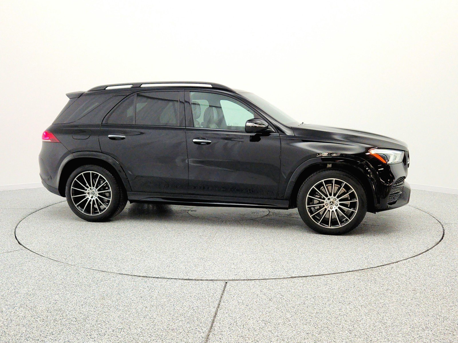 Certified 2023 Mercedes-Benz GLE 450 4MATIC image 4