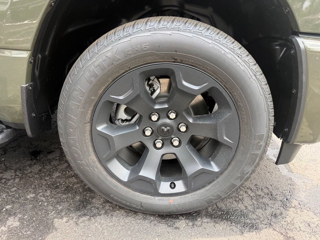 New 2026 RAM 1500 Express AWD/4WD image 47