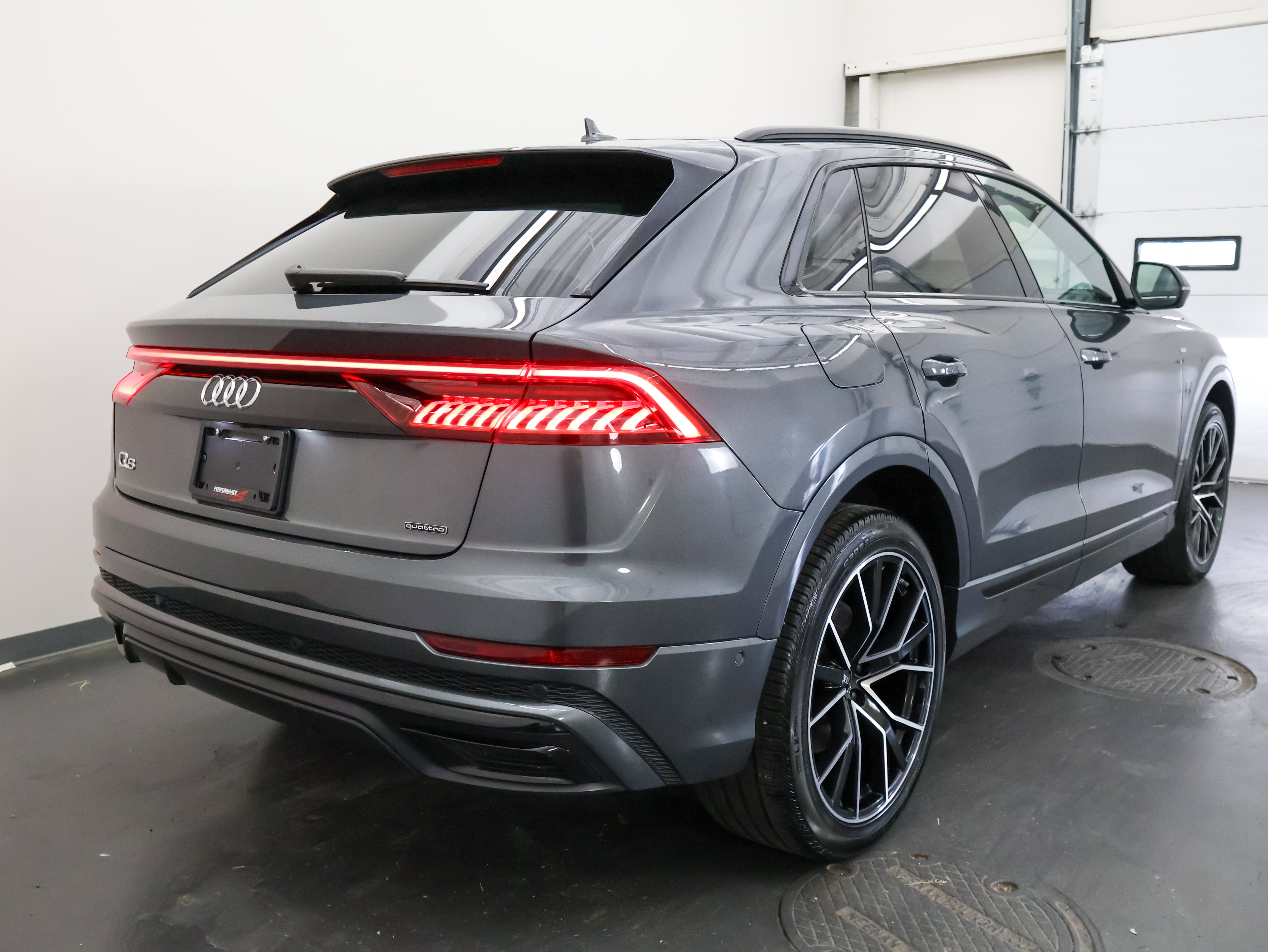 Used 2023 Audi Q8 Premium Plus w/ Premium Plus Package AWD/4WD image 3