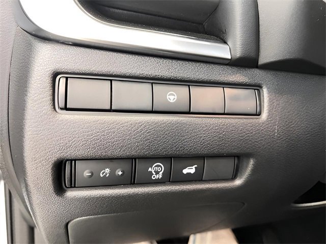 Used 2025 Nissan Rogue SV image 20