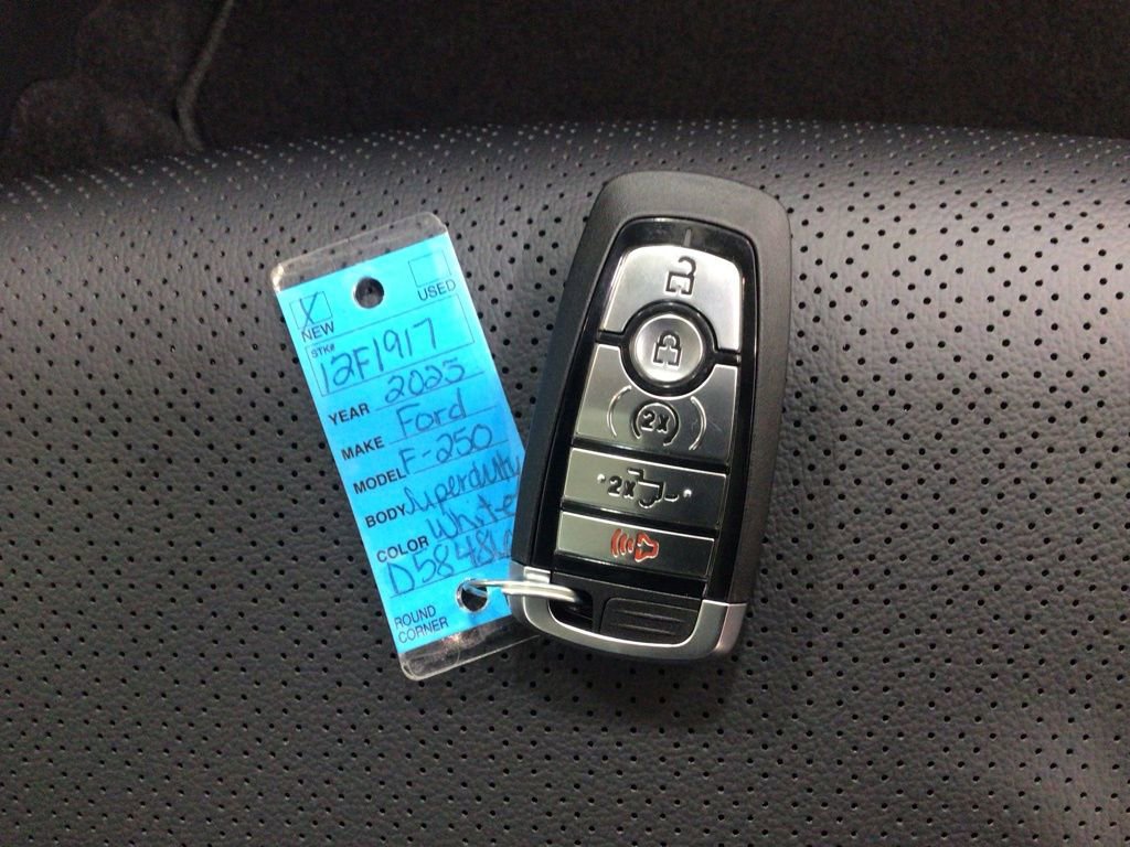 New 2025 Ford F250 Lariat w/ Lariat Ultimate Package image 44