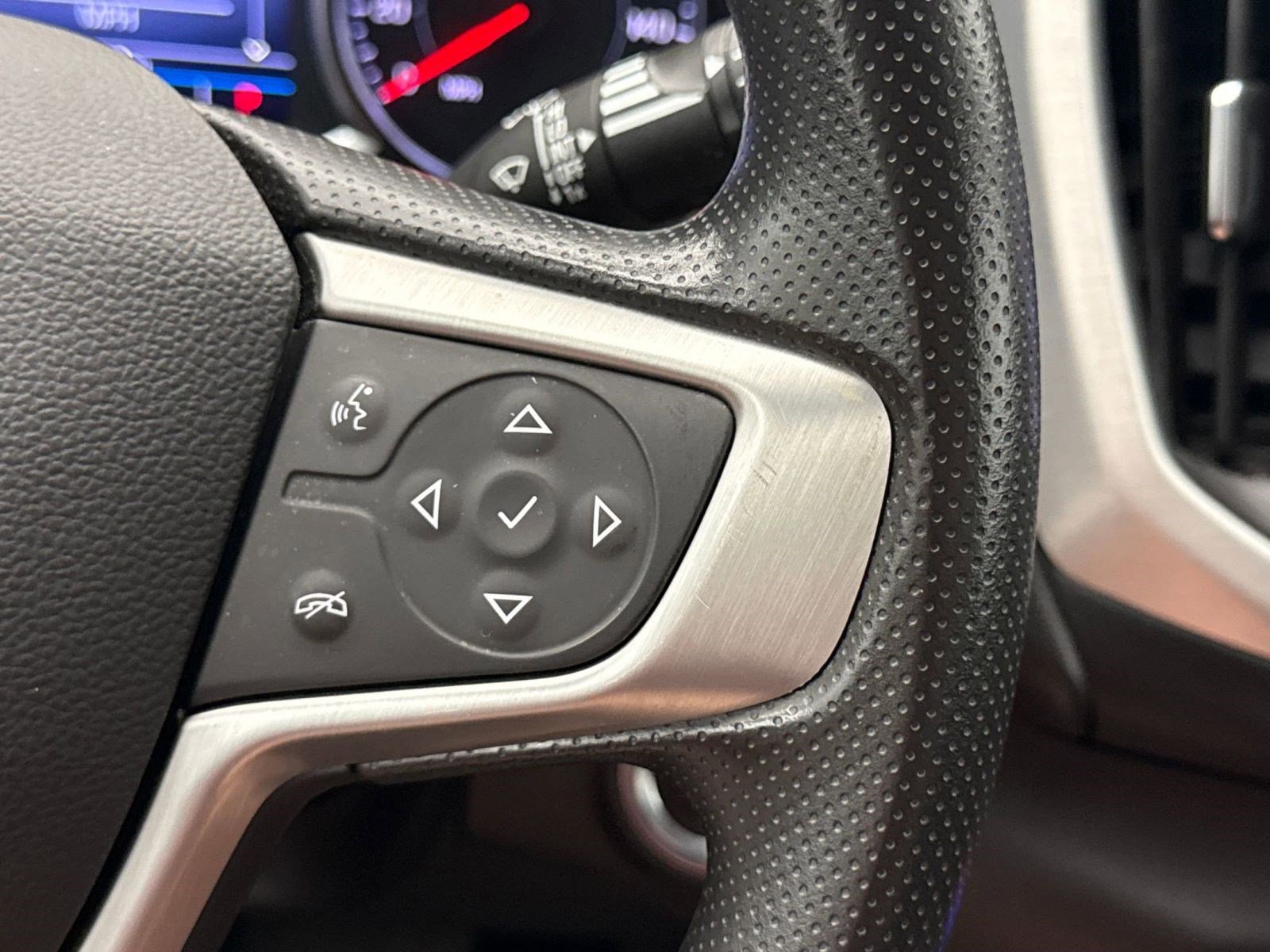 Used 2022 GMC Terrain SLE w/ Driver Convenience Package image 36