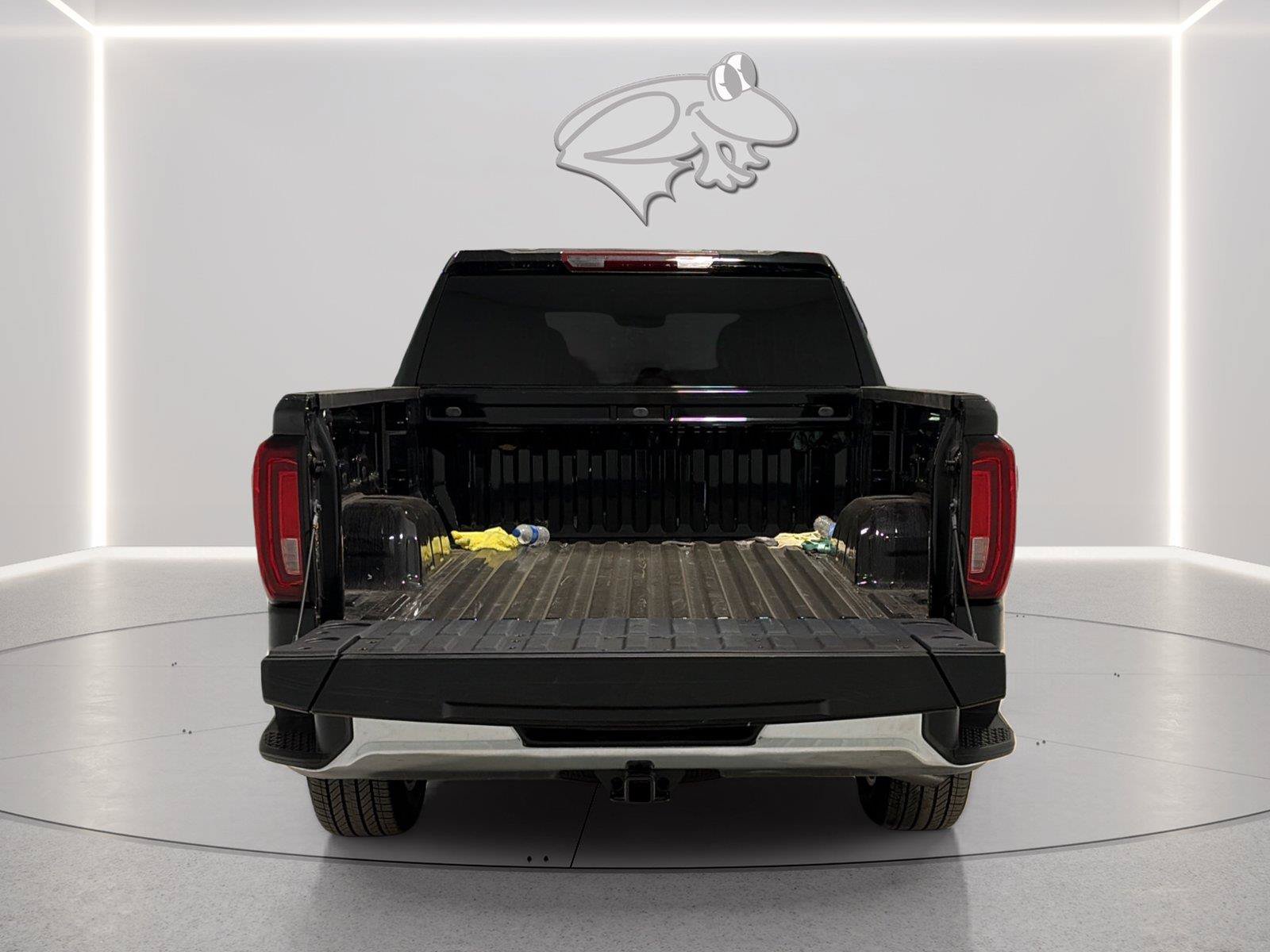 Used 2026 GMC Sierra 1500 SLT w/ SLT Premium Package AWD/4WD image 5