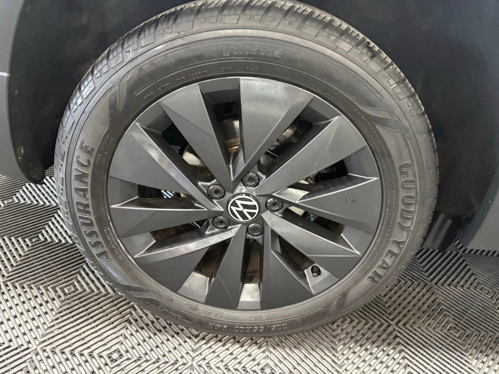 Used 2022 Volkswagen Taos S w/ IQ Drive S Package FWD image 13