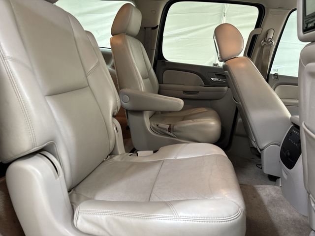 Used 2011 Chevrolet Suburban LTZ image 24