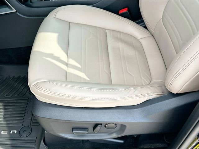 Used 2025 Ford Ranger Lariat w/ Advanced Towing Package image 19