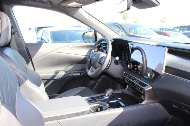 Certified 2025 Lexus RX 350 Premium w/ Accessory Package (K3) FWD image 5