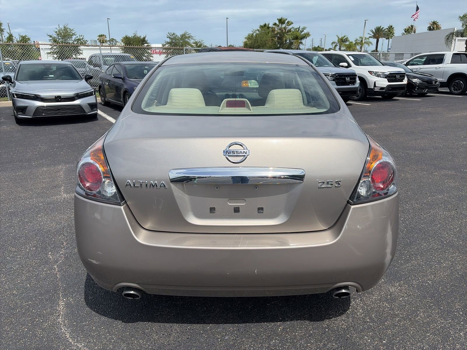 Used 2012 Nissan Altima 2.5 S w/ Convenience Pkg FWD image 6