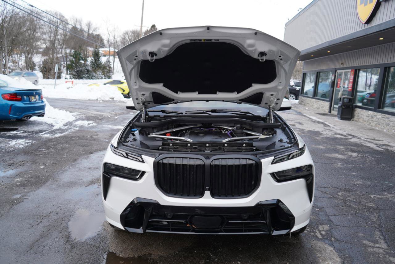 Used 2025 BMW X7 xDrive40i w/ M Sport Package image 89