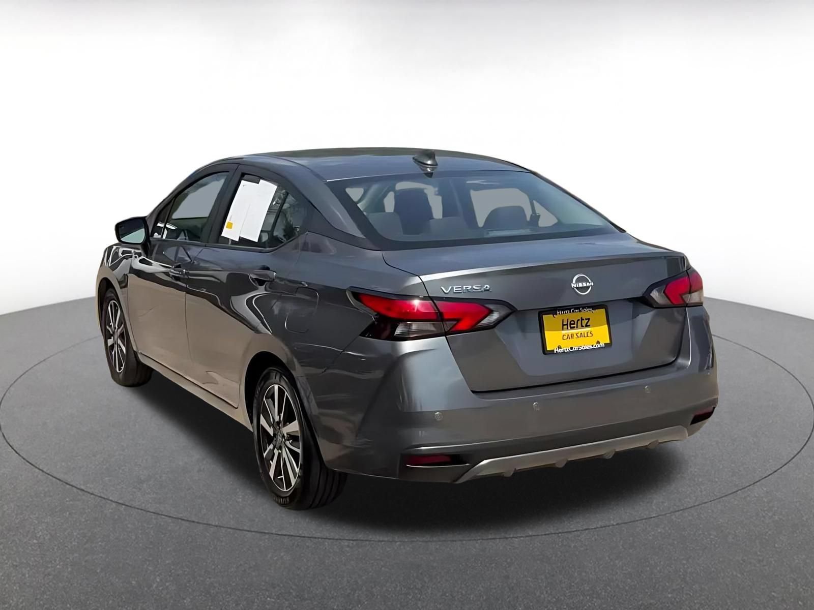 Used 2025 Nissan Versa SV FWD image 9