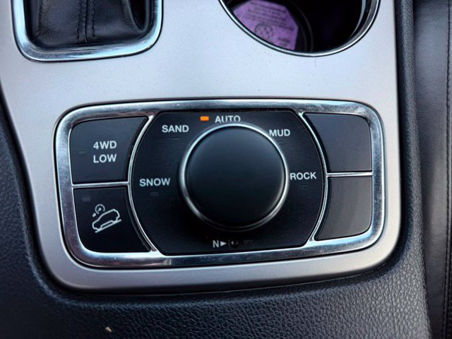 Used 2018 Jeep Grand Cherokee Limited AWD/4WD image 31