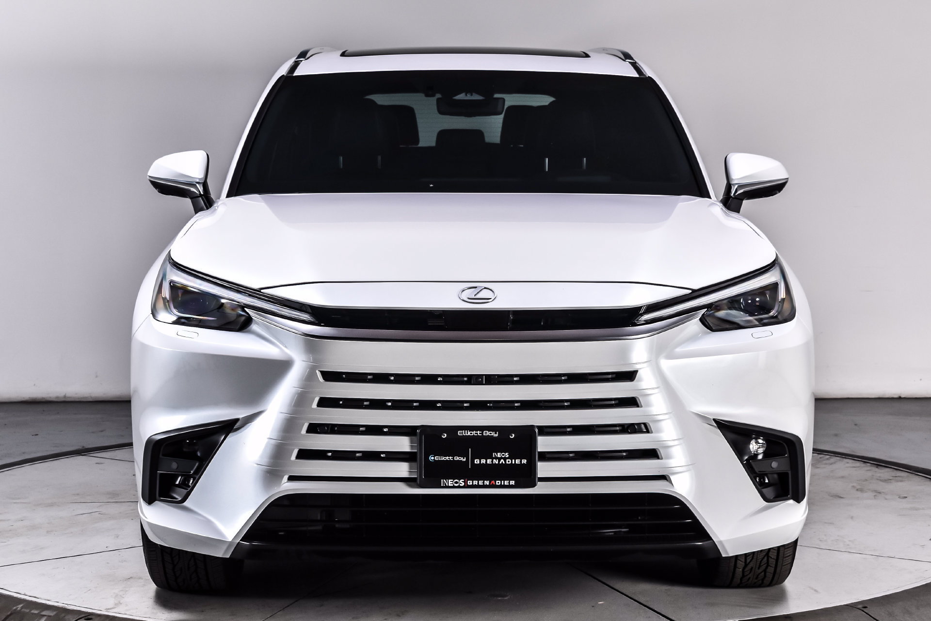Used 2025 Lexus TX 350 AWD w/ Technology Package image 2