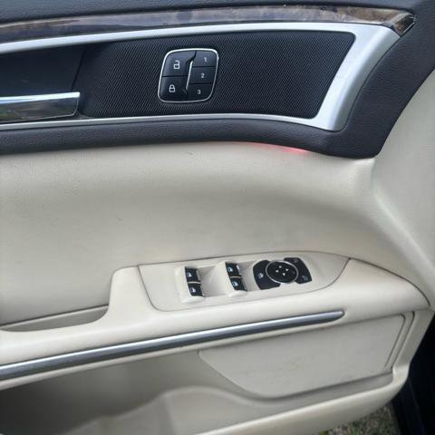 Used 2014 Lincoln MKZ Hybrid w/ Equipment Group 202A Reserve image 18