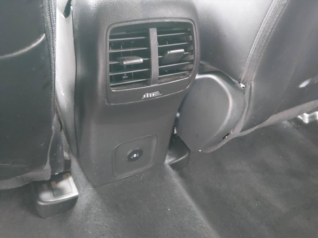 Certified 2024 Ford Escape ST-Line Select AWD/4WD image 13