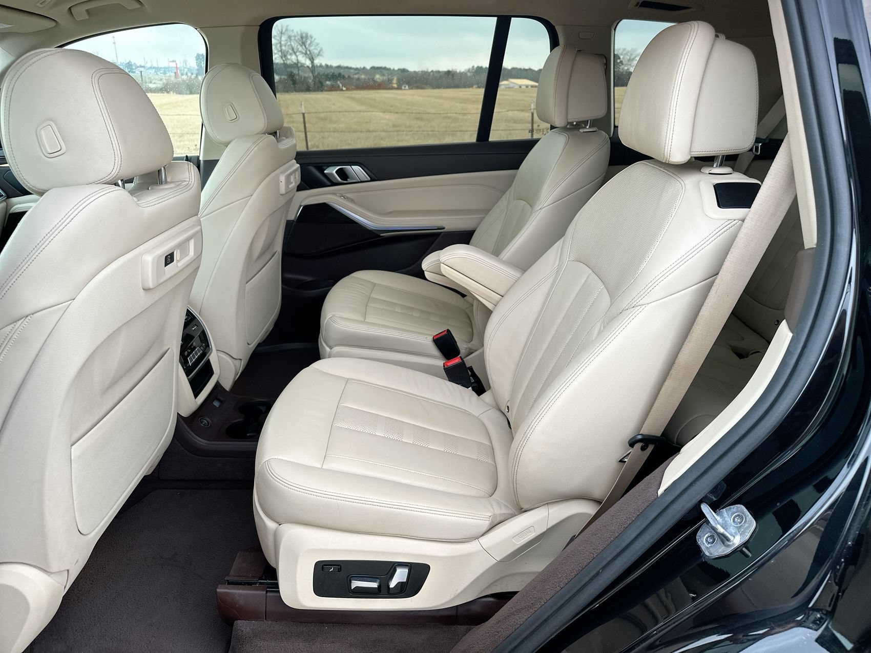 Used 2019 BMW X7 xDrive40i w/ Cold Weather Package AWD/4WD image 23
