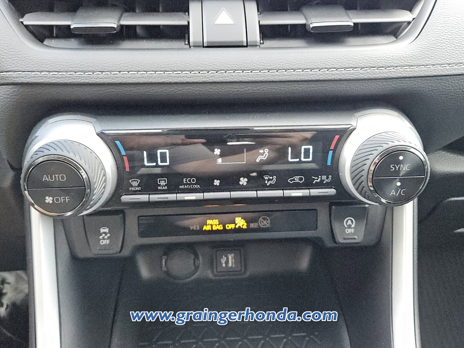 Used 2023 Toyota RAV4 XLE w/ Convenience Package image 17