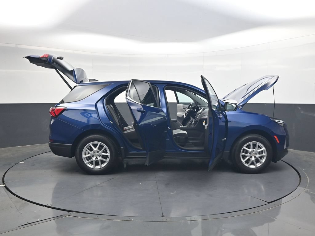 Used 2022 Chevrolet Equinox LT w/ Driver Convenience Package FWD image 44
