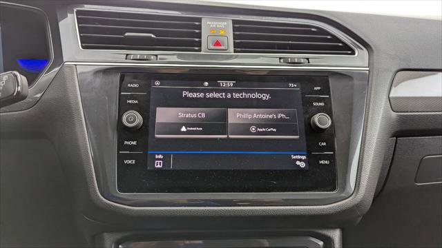 Used 2023 Volkswagen Tiguan SE w/ Panoramic Sunroof Package FWD image 28