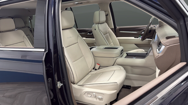 Used 2022 GMC Yukon Denali AWD/4WD image 23
