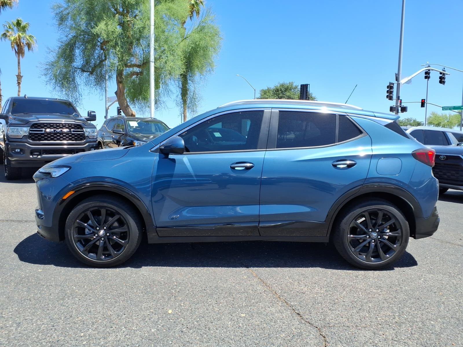 Used 2026 Buick Encore GX Sport Touring w/ Comfort Package FWD image 8