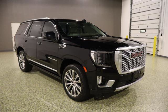 Used 2021 GMC Yukon Denali w/ Denali Premium Package image 1