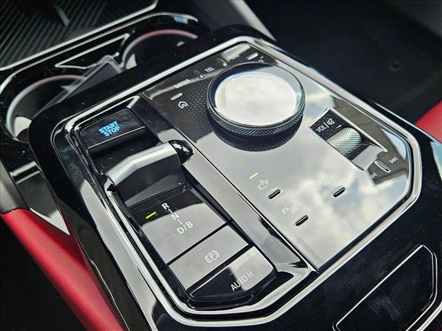 New 2026 BMW i5 eDrive40 w/ Premium Package AWD/4WD image 18