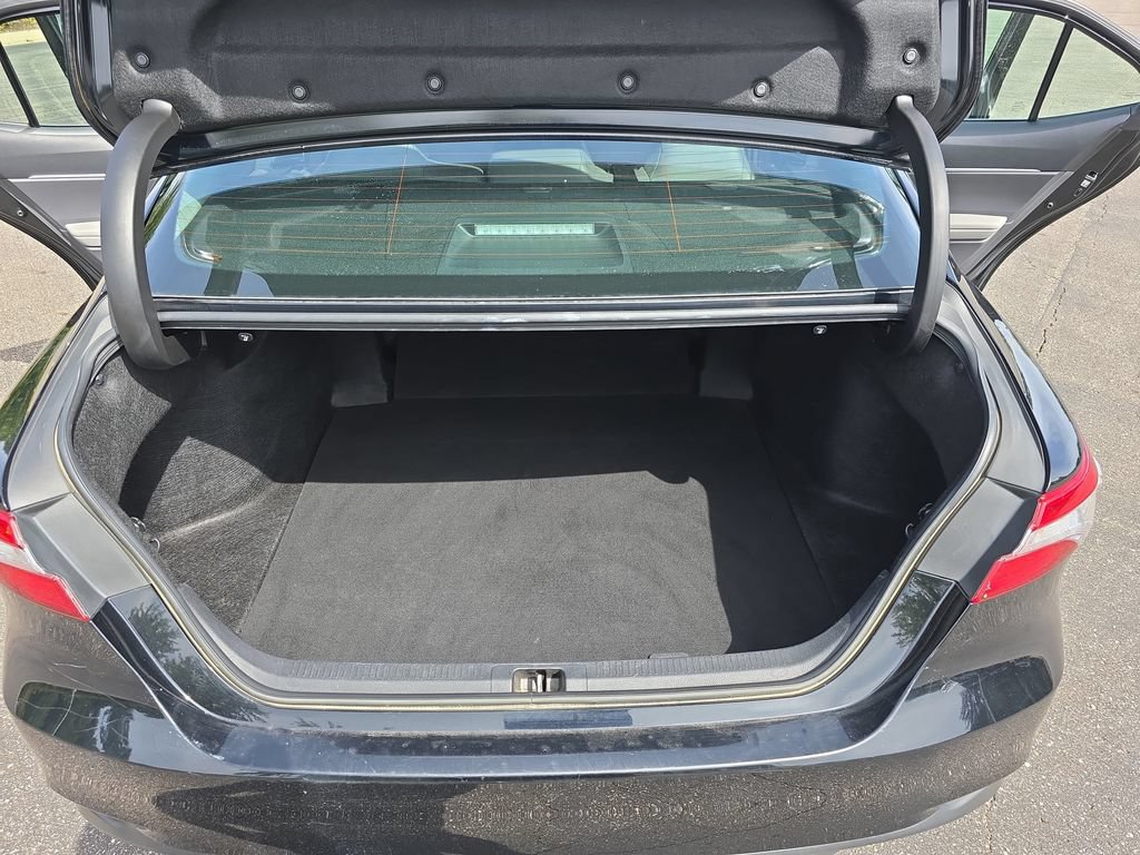 Certified 2019 Toyota Camry LE FWD image 15