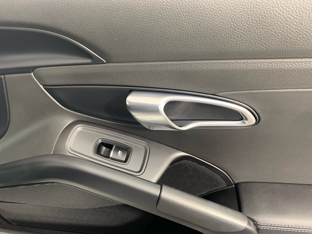 Used 2019 Porsche 718 Cayman S RWD image 31