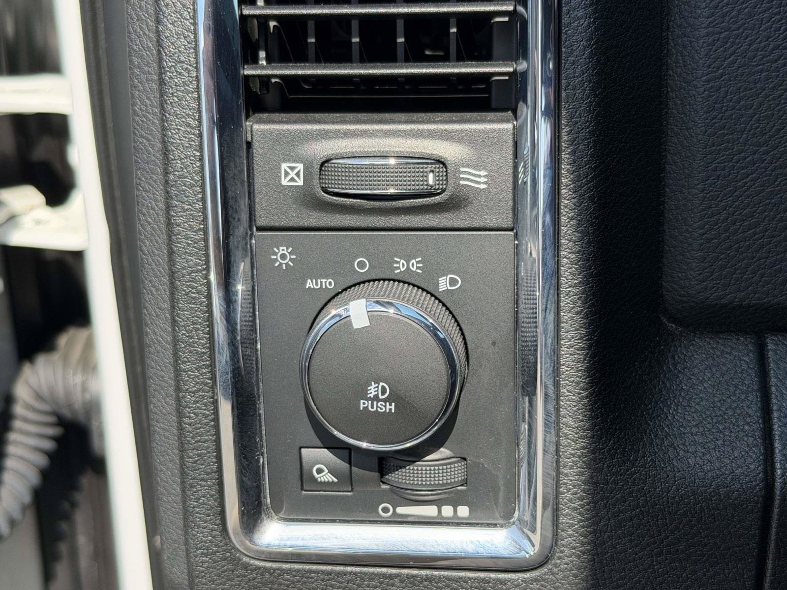 Used 2017 RAM 2500 Laramie w/ Sport Appearance Group AWD/4WD image 24