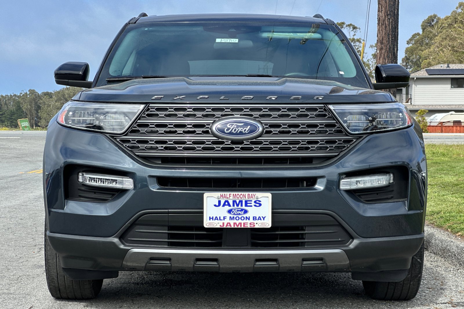 Used 2023 Ford Explorer XLT w/ Equipment Group 202A AWD/4WD image 8