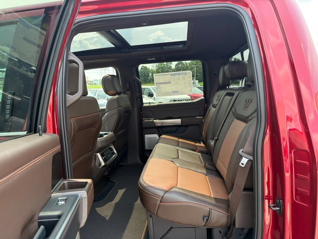 New 2026 Ford F250 4x4 Crew Cab Super Duty image 13