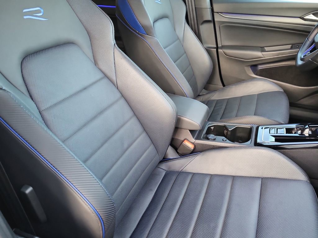 Used 2024 Volkswagen Golf R 2.0T image 19