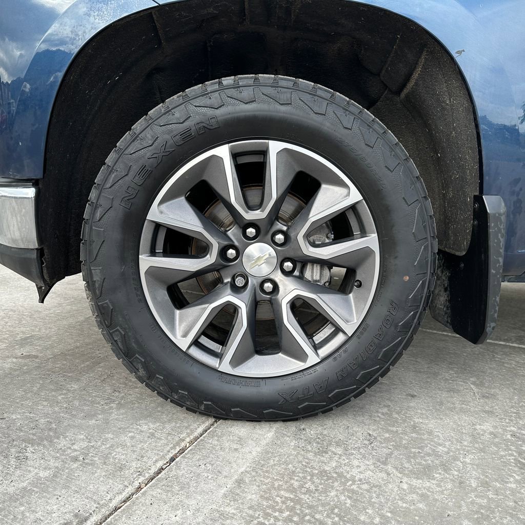 Used 2020 Chevrolet Silverado 1500 LT w/ All-Star Edition AWD/4WD image 22