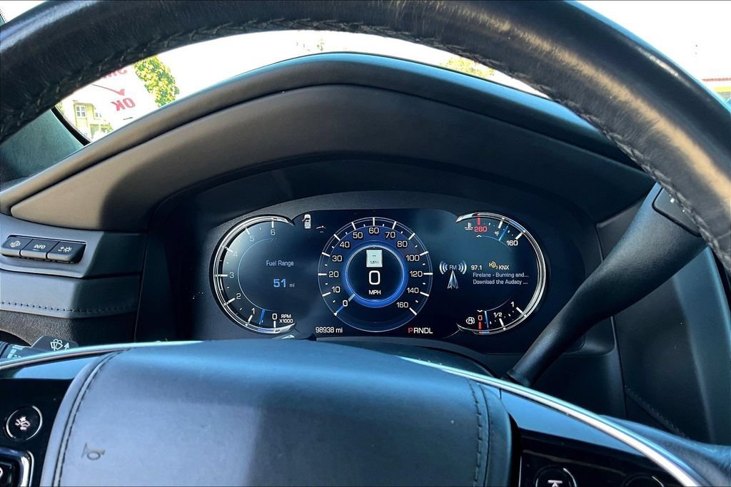 Used 2020 Cadillac Escalade Platinum AWD/4WD image 12