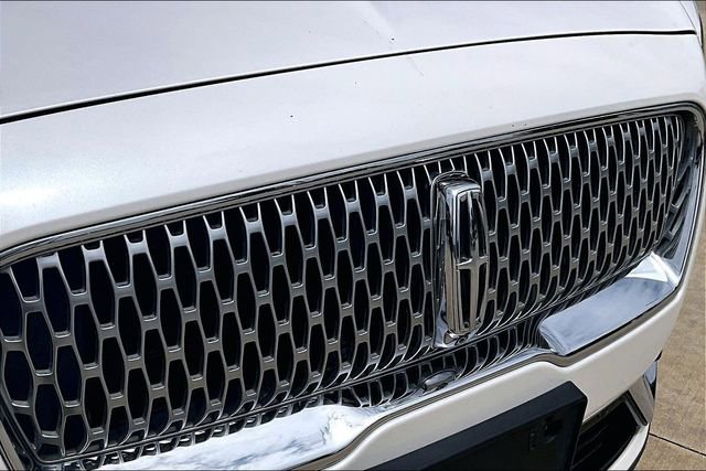 Used 2019 Lincoln Nautilus Reserve AWD/4WD image 32