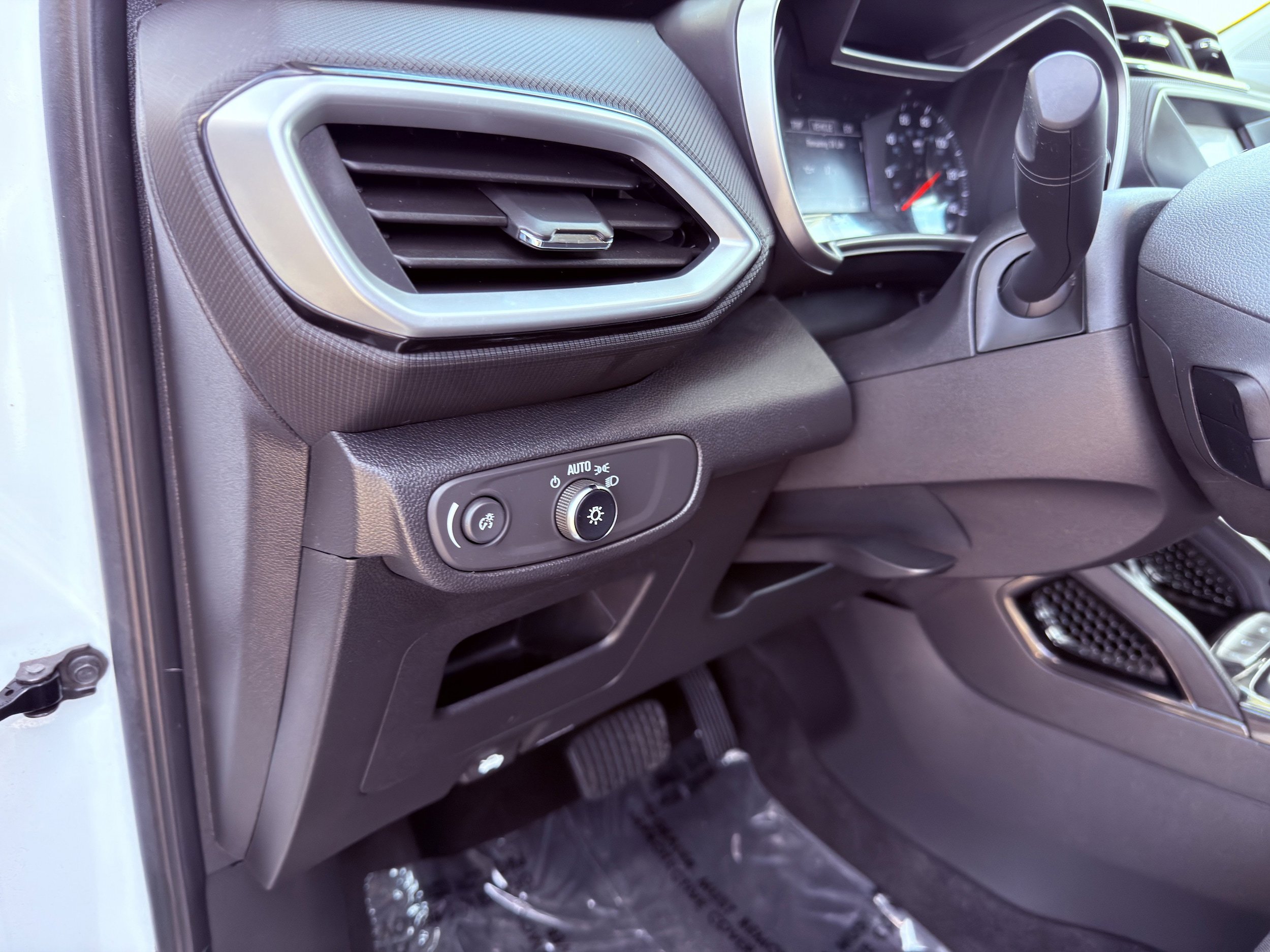 Used 2022 Chevrolet TrailBlazer LS FWD image 23