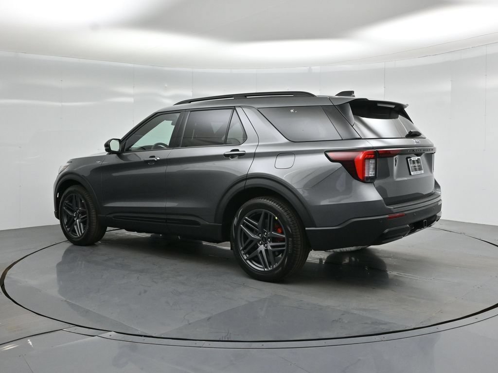 New 2026 Ford Explorer ST-Line w/ ST-Line Street Pack RWD image 6