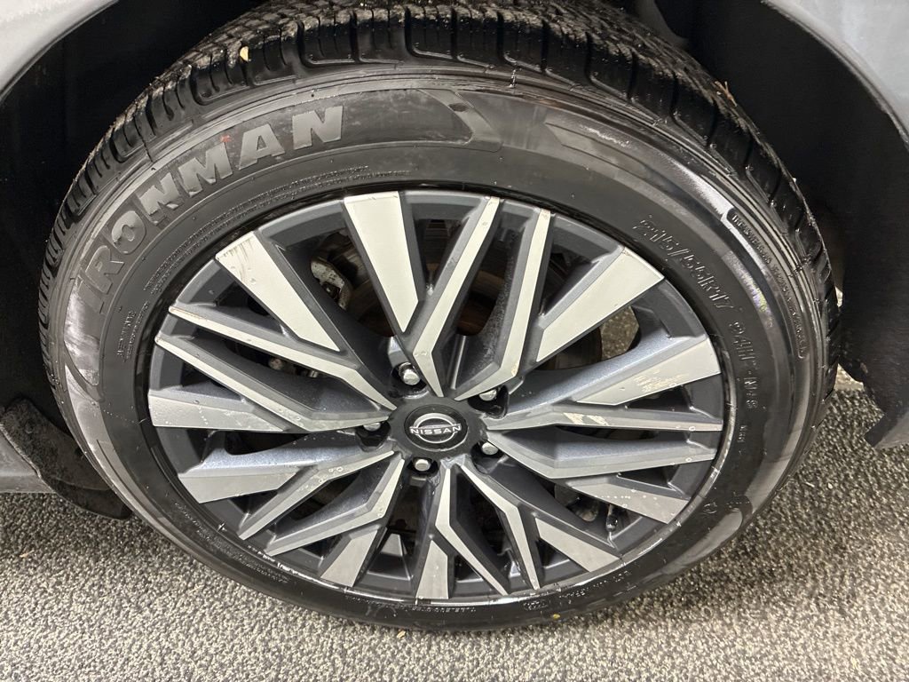 Used 2024 Nissan Altima 2.5 SV image 8