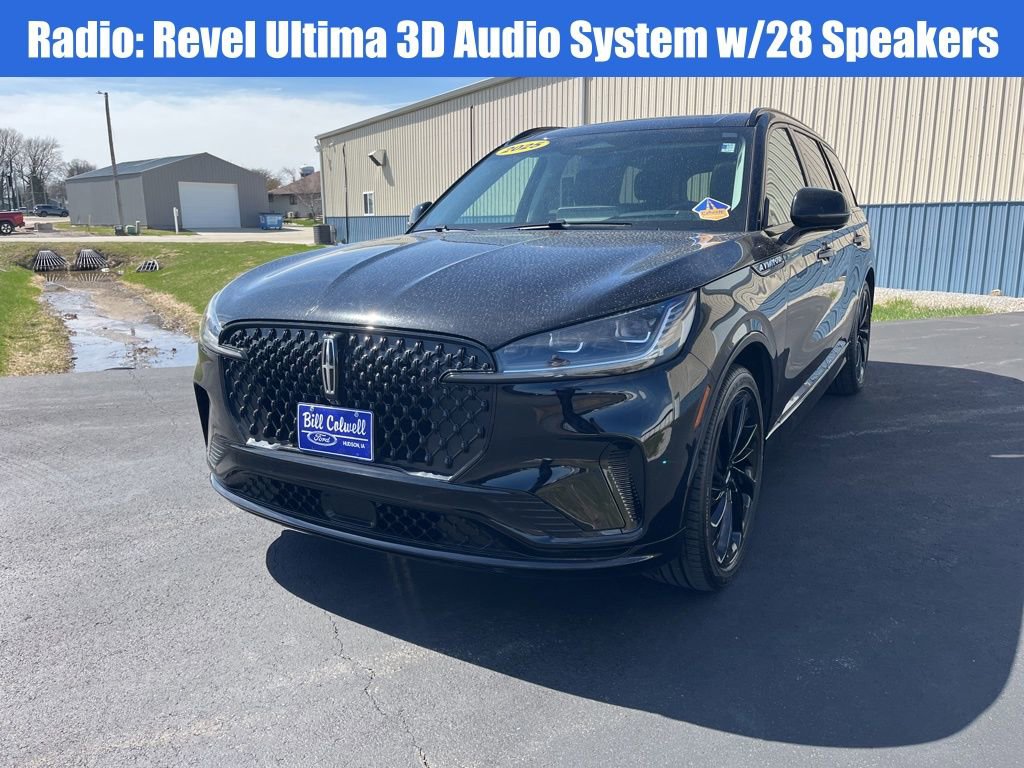 Used 2025 Lincoln Aviator Reserve w/ Equipment Group 201A image 8