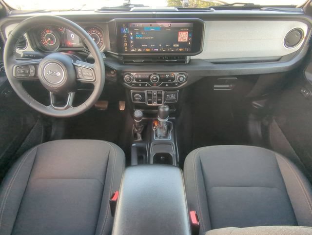 Used 2025 Jeep Wrangler Unlimited Sport AWD/4WD image 22