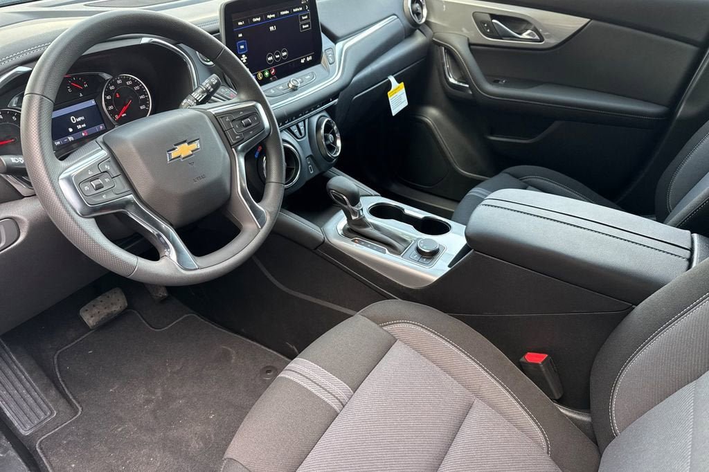 New 2026 Chevrolet Blazer LT w/ Midnight/Sport Edition FWD image 10