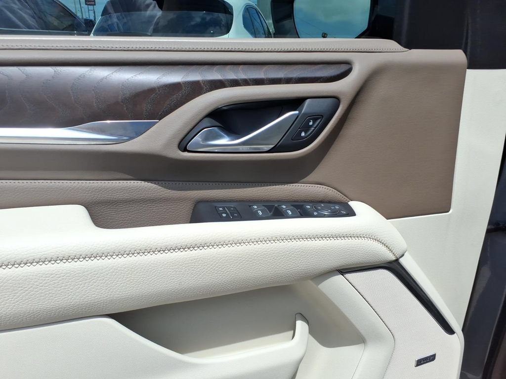 Used 2022 GMC Yukon Denali AWD/4WD image 18