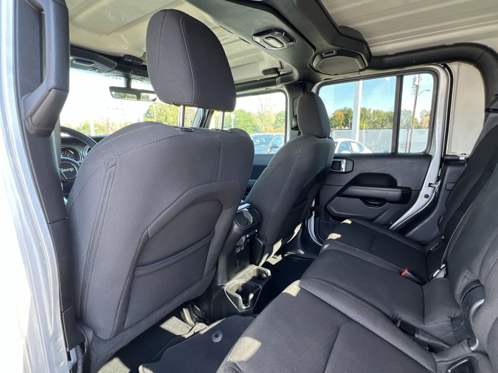 Used 2023 Jeep Gladiator Overland image 27