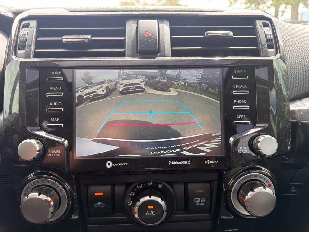 Used 2021 Toyota 4Runner Venture w/ Moonroof Package AWD/4WD image 32