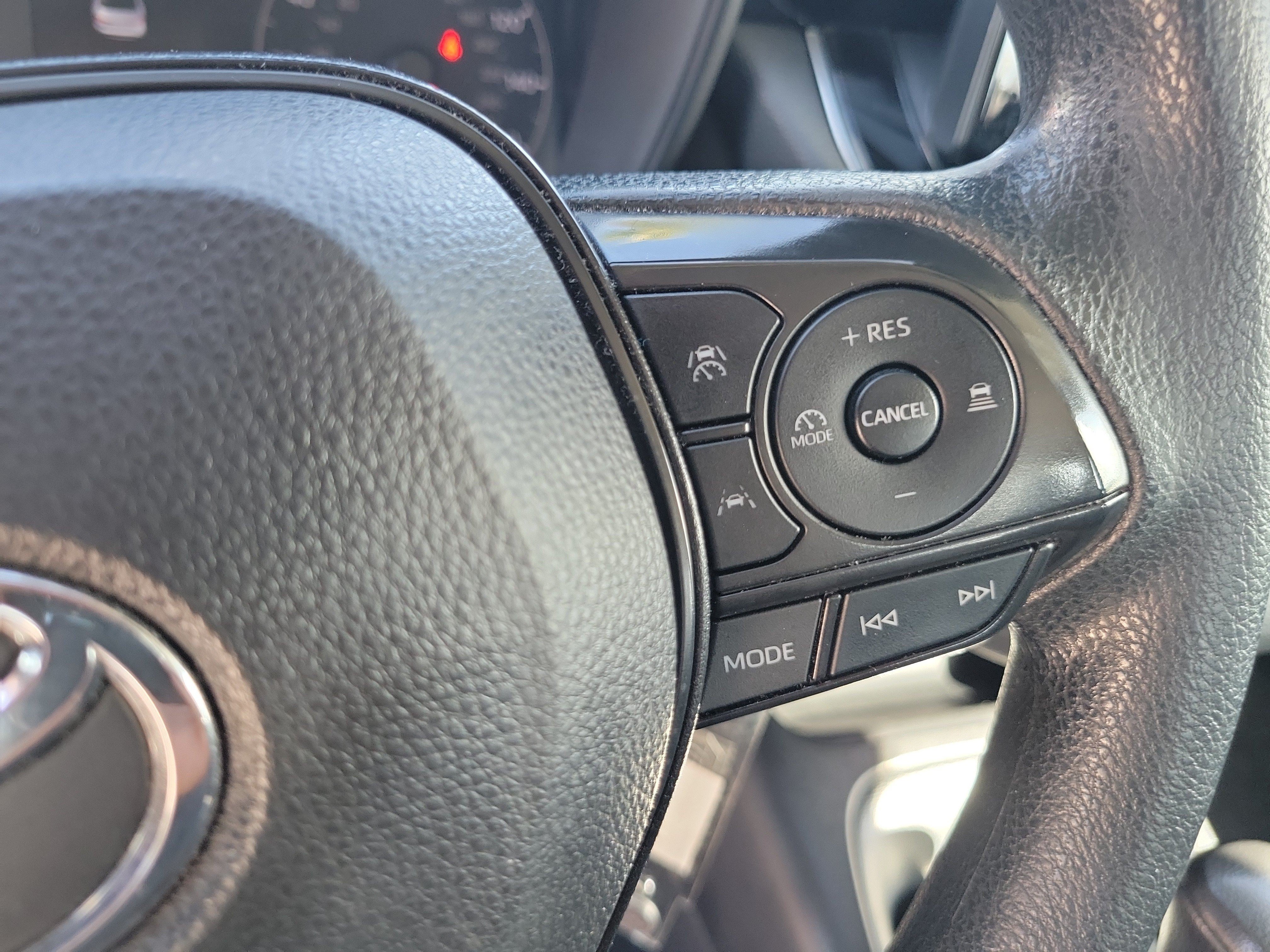 Used 2024 Toyota Corolla LE FWD image 28
