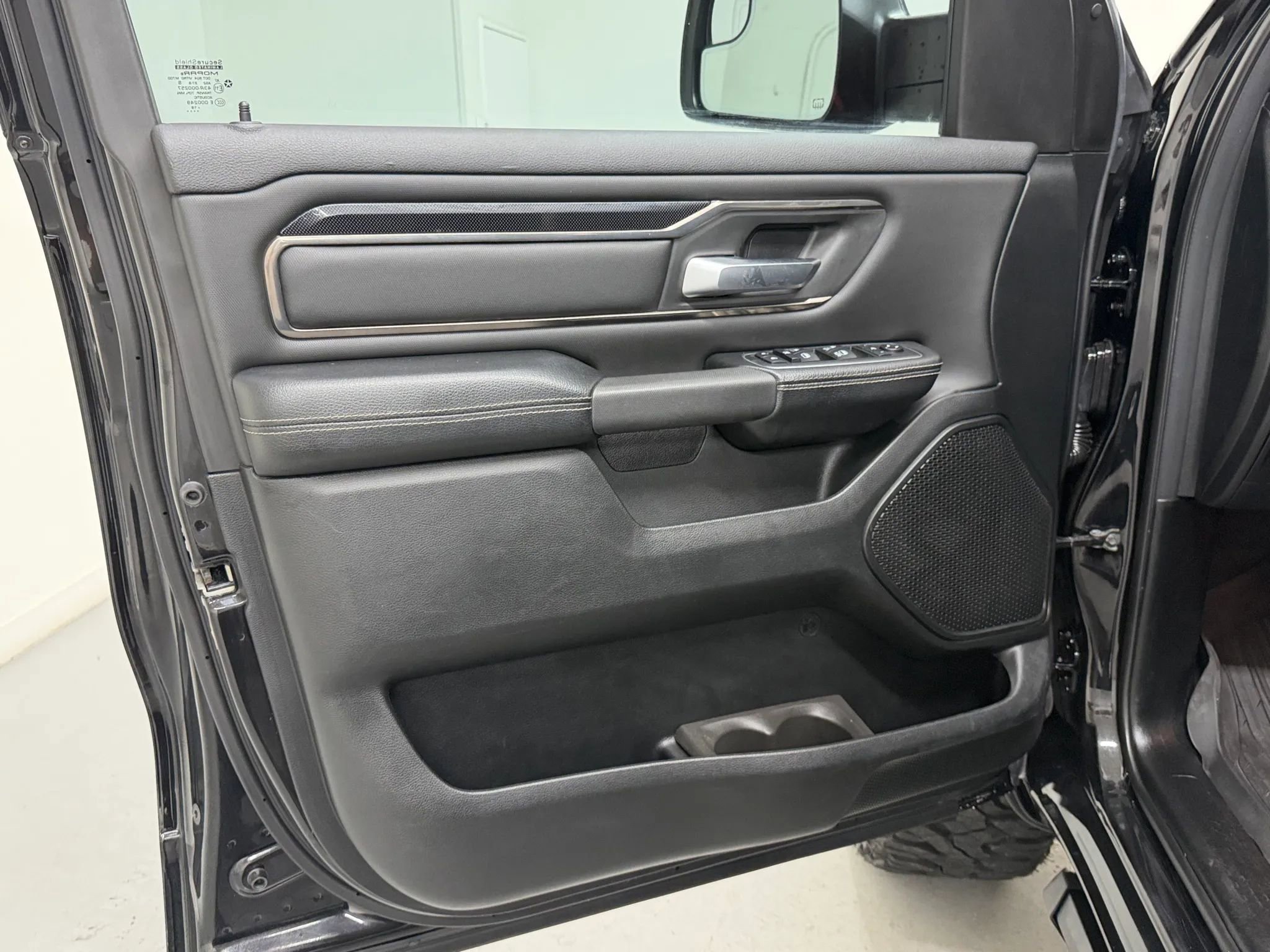 Used 2019 RAM 1500 Sport w/ Level 2 Equipment Group AWD/4WD image 19