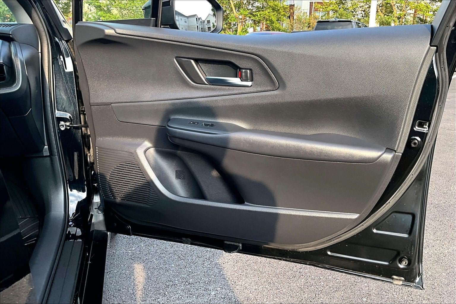 Used 2025 Toyota Prius AWD image 23