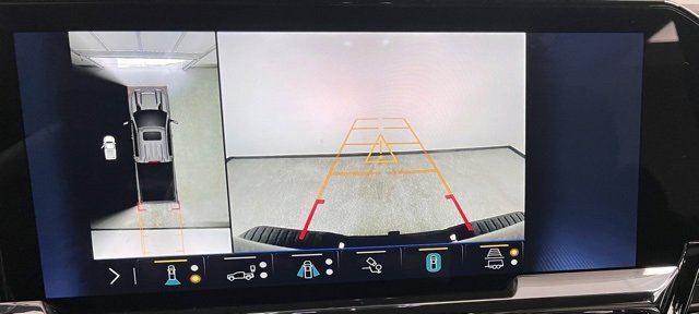 Used 2024 Chevrolet Silverado 2500 ZR2 w/ Technology Package image 37